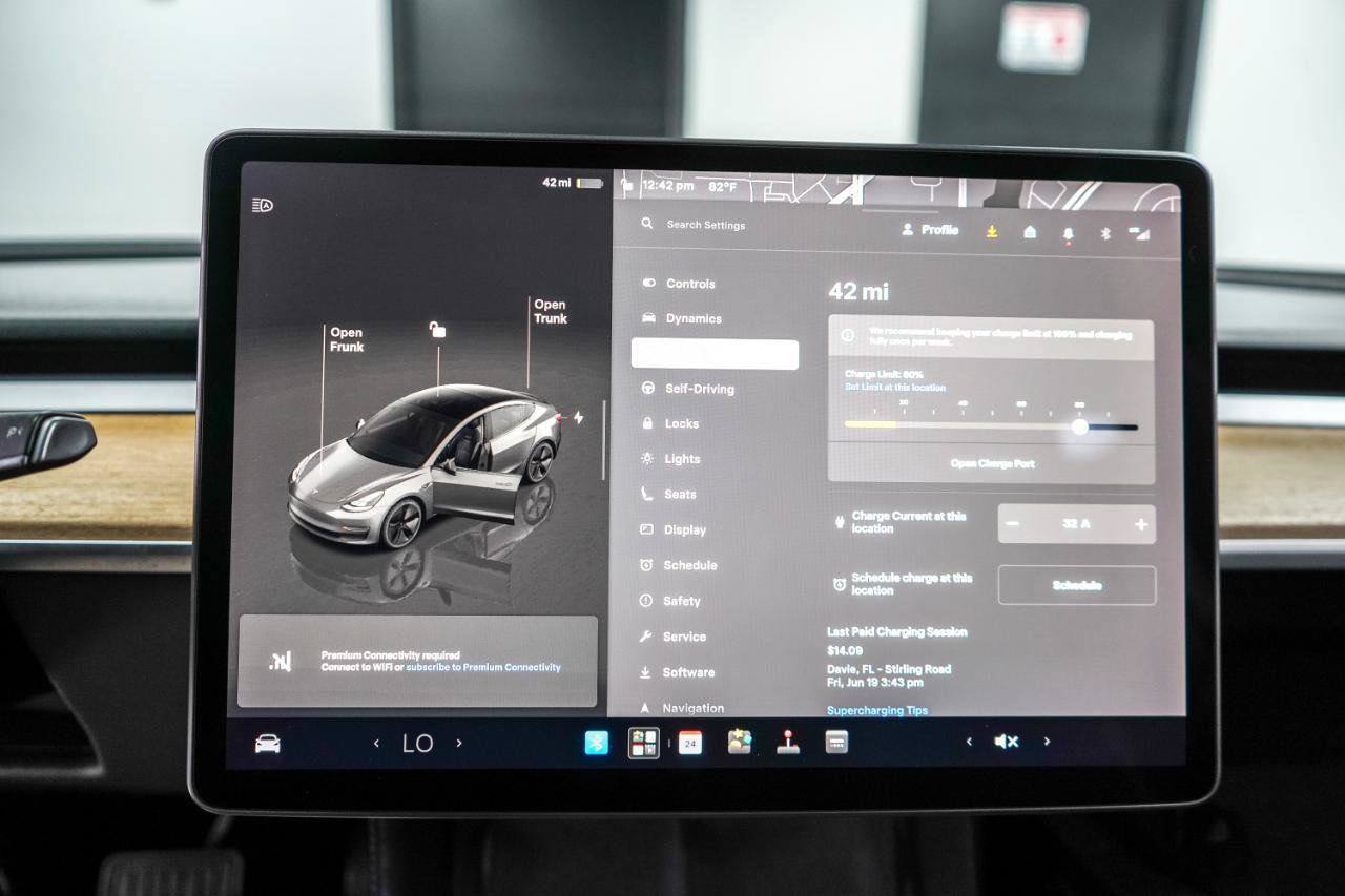 Used 2023 Tesla Model 3 Standard Range RWD image 14