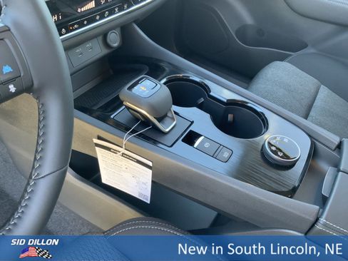 New 2026 Nissan Rogue SV image 8