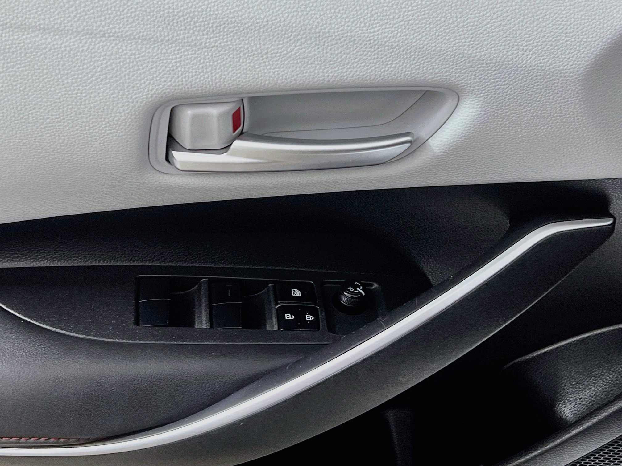 Used 2024 Toyota Corolla SE FWD image 16