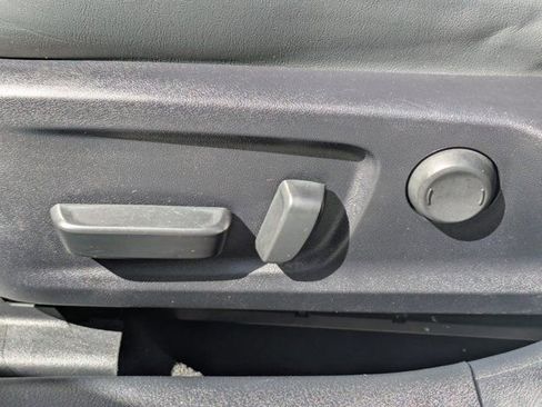 Used 2023 Lexus IS 350 F Sport w/ Navigation Package image 17