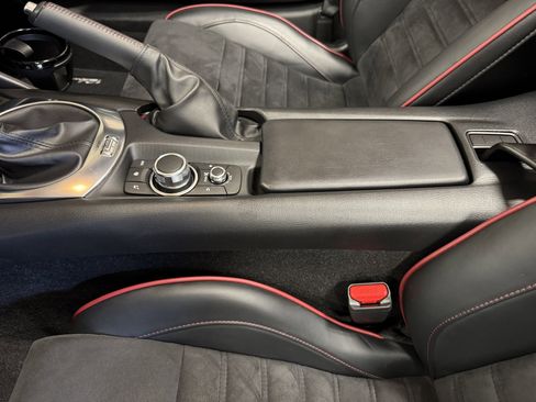 Used 2017 FIAT 124 Spider Abarth image 63
