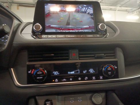 New 2026 Nissan Rogue SV w/ Cold Weather Package AWD/4WD image 14