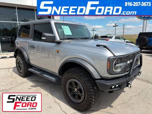 Used 2022 Ford Bronco Badlands AWD/4WD image 1