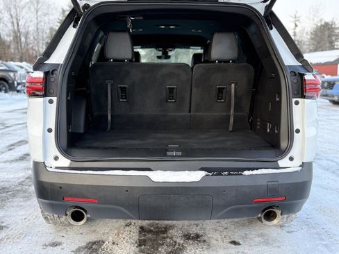 Used 2022 Chevrolet Traverse RS image 10