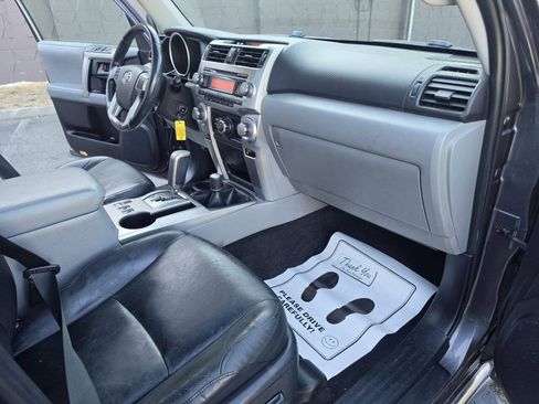 Used 2010 Toyota 4Runner SR5 w/ Convenience Pkg AWD/4WD image 38