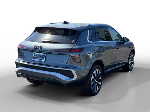 New 2026 Audi Q3 quattro 2.0T AWD/4WD image 5