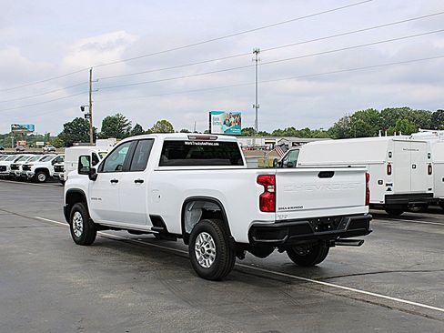 Used 2026 Chevrolet Silverado 2500 W/T w/ WT Convenience Package RWD image 4