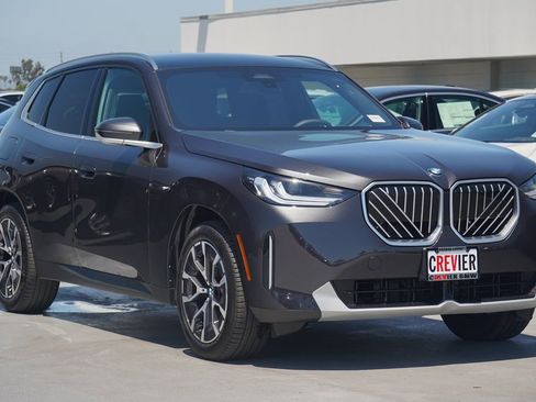 Used 2025 BMW X3 xDrive30i w/ Convenience Package image 3