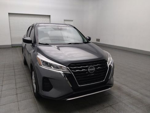 Used 2023 Nissan Kicks S FWD image 13