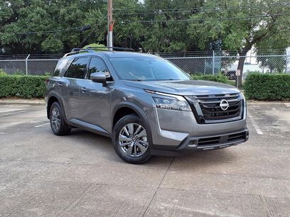 New 2025 Nissan Pathfinder SV