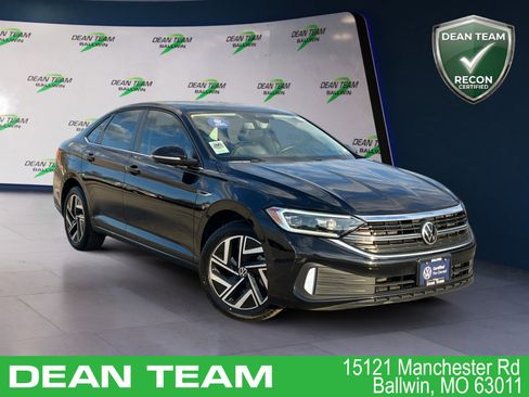 Certified 2022 Volkswagen Jetta SEL image 1