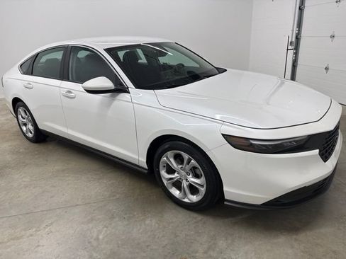 Used 2023 Honda Accord LX image 3