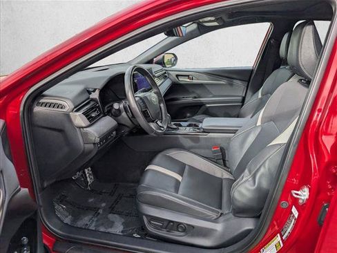 Used 2025 Toyota Camry SE w/ Multimedia Upgrade Package FWD image 14