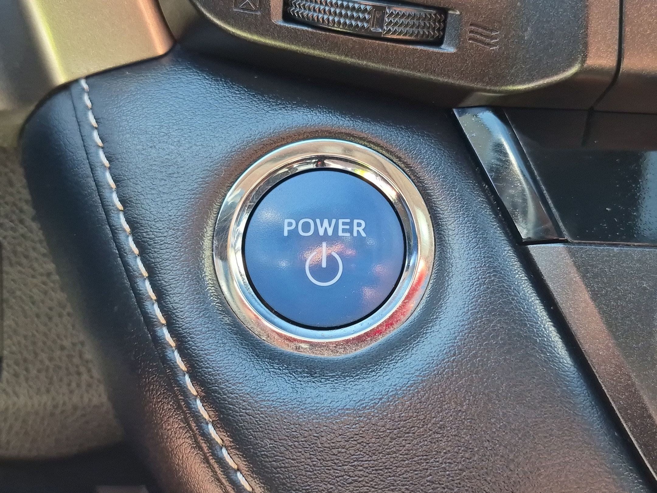 Used 2018 Toyota RAV4 XLE w/ Convenience Package AWD/4WD image 22