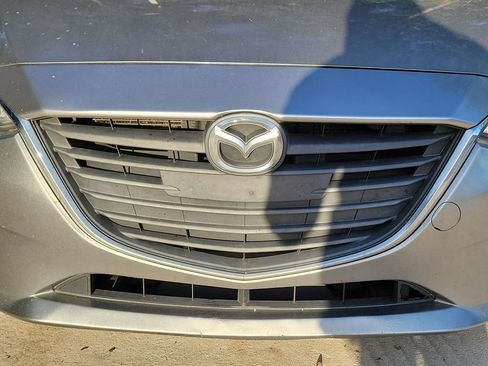 Used 2016 MAZDA MAZDA3 i Sport w/ Preferred Equipment Package image 5