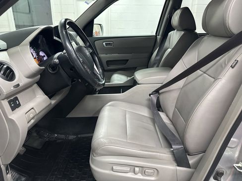 Used 2014 Honda Pilot Touring image 19
