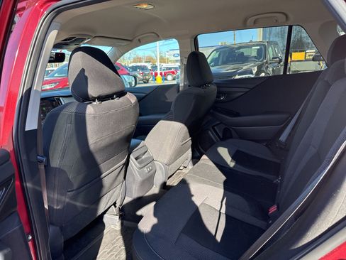 Used 2021 Subaru Outback Premium image 5