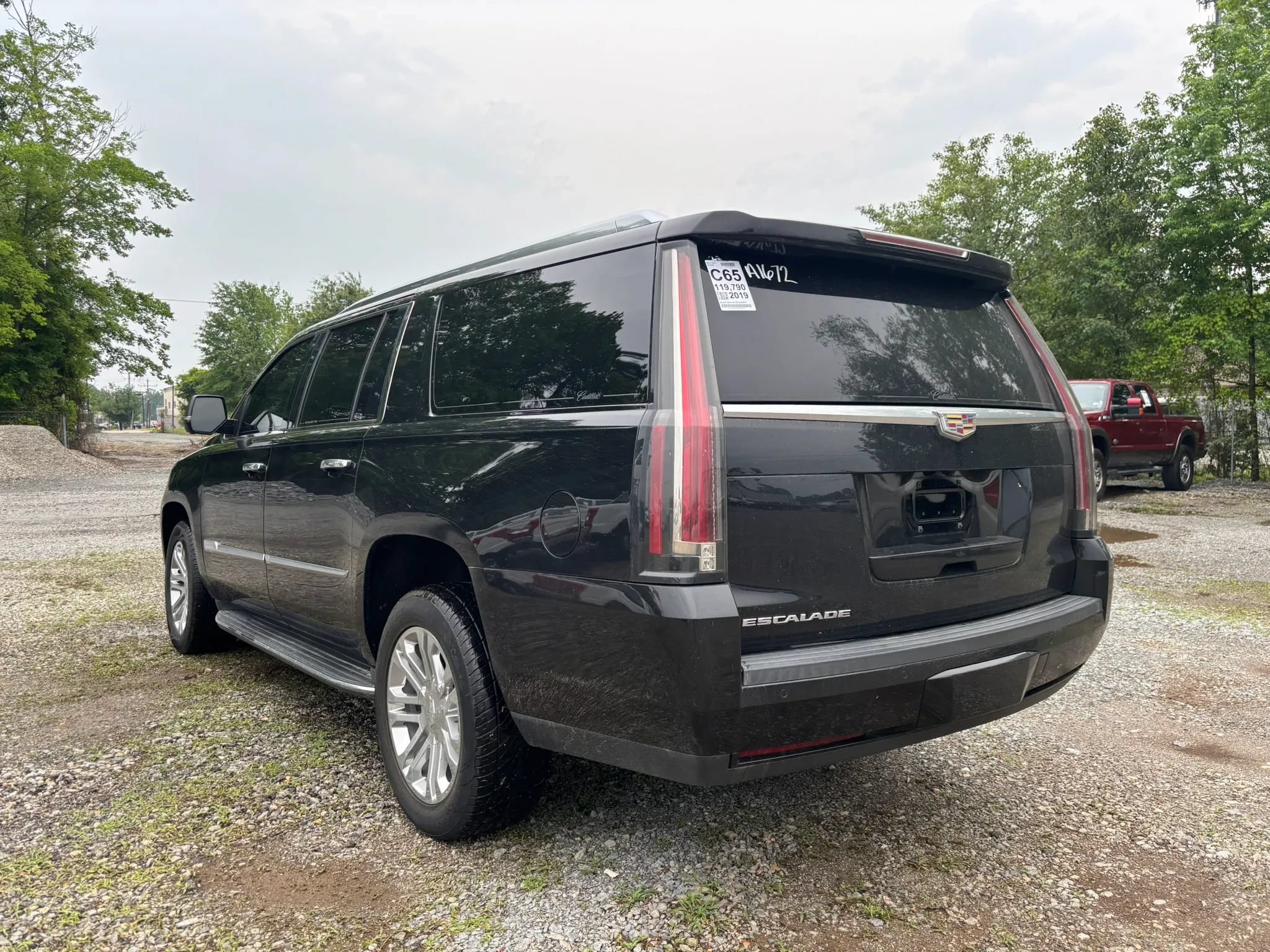 Used 2019 Cadillac Escalade ESV 2WD image 14