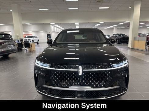 Used 2024 Lincoln Nautilus Black Label AWD/4WD image 2