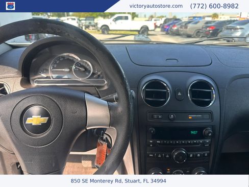 Used 2011 Chevrolet HHR LT image 16