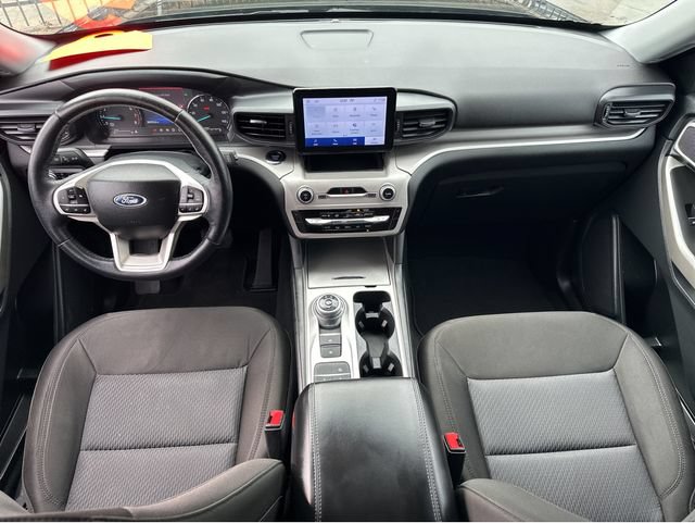 Used 2023 Ford Explorer XLT RWD image 14
