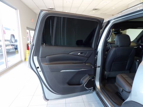 Used 2024 Chevrolet Traverse Z71 w/ Enhanced Driving Package image 18