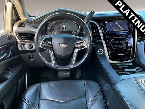 Used 2019 Cadillac Escalade ESV Platinum image 5