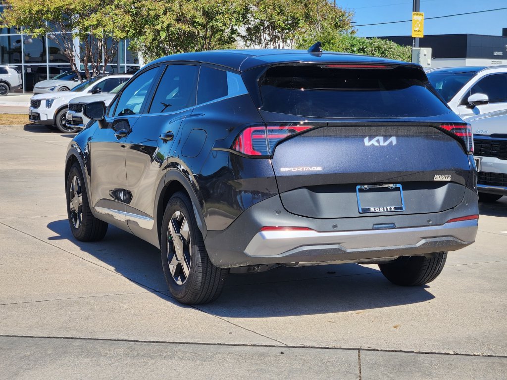 New 2026 Kia Sportage LX w/ LX Convenience Package FWD image 3
