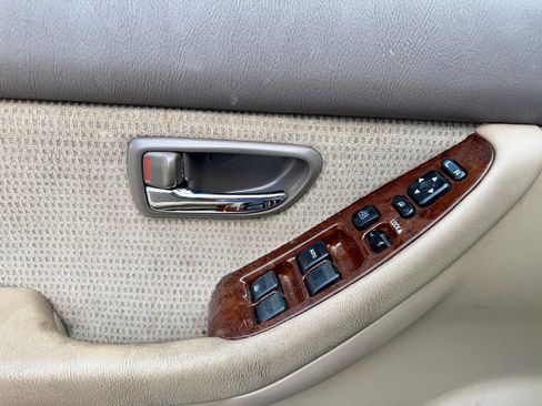 Used 2003 Subaru Outback Wagon AWD/4WD image 22