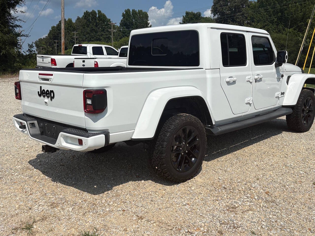 Used 2021 Jeep Gladiator Overland AWD/4WD image 5