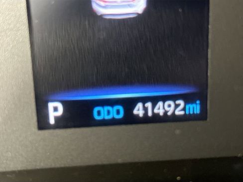 Used 2024 Toyota Corolla LE image 15