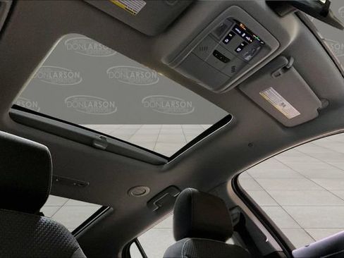 Used 2023 GMC Acadia SLE w/ Driver Convenience Package image 17