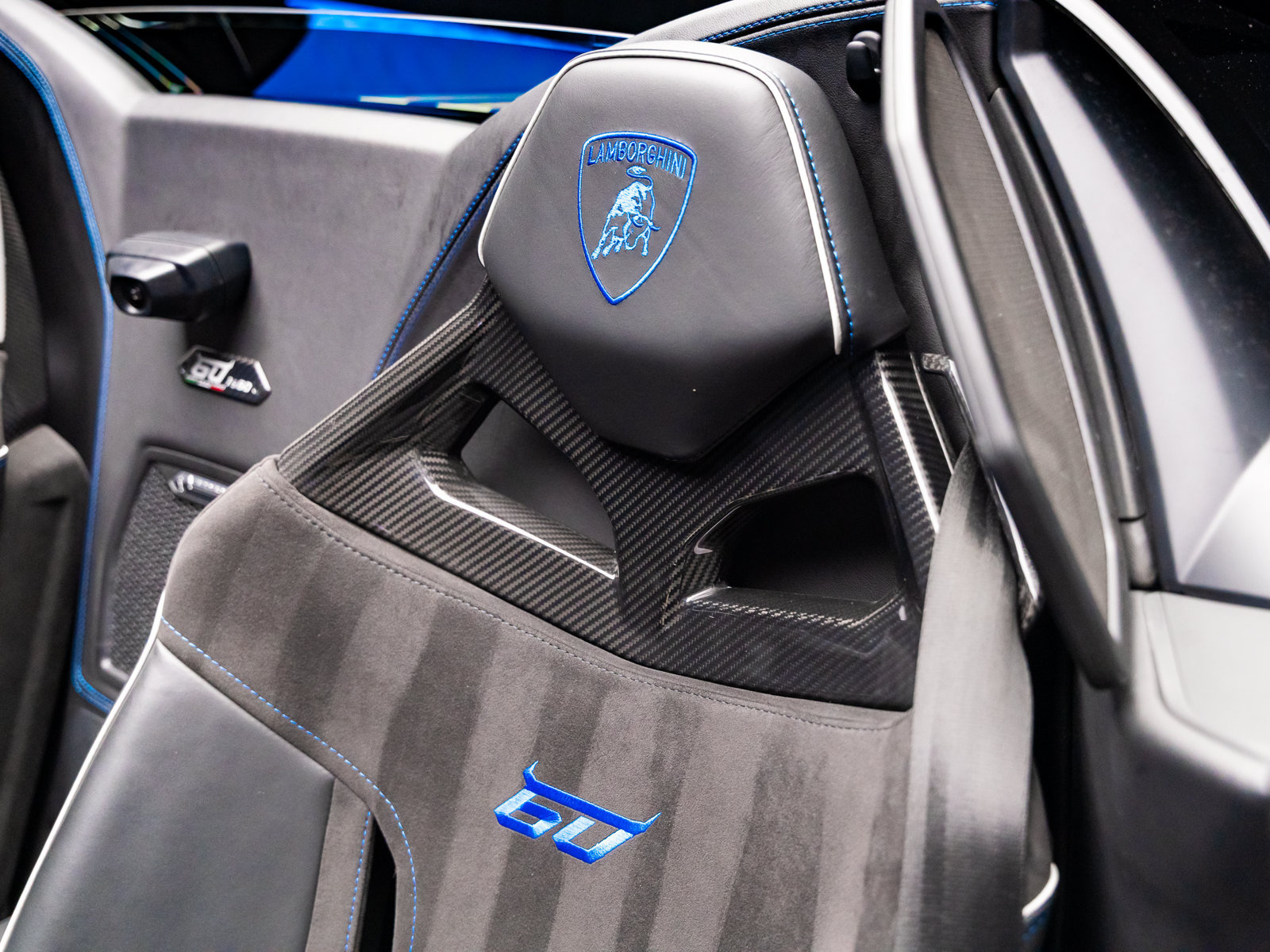Used 2024 Lamborghini Huracan EVO AWD/4WD image 60