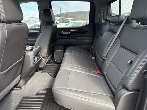 Used 2024 GMC Sierra 1500 Denali w/ Technology Package image 15