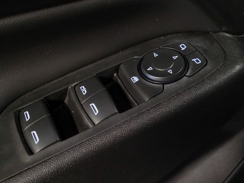 Used 2024 Chevrolet Equinox LT image 27