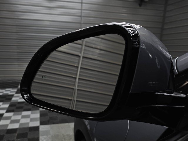 Used 2023 Chevrolet Bolt EUV Premier FWD image 36