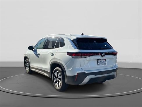 Certified 2025 Volkswagen Tiguan S image 3