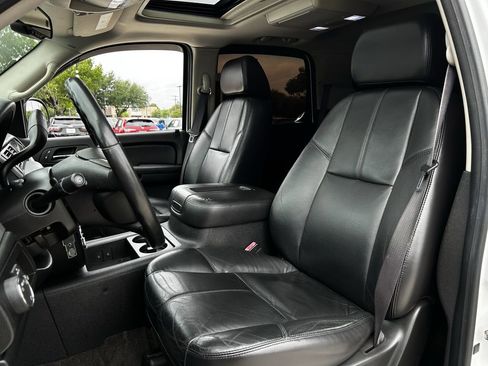 Used 2008 Chevrolet Tahoe LT RWD image 25