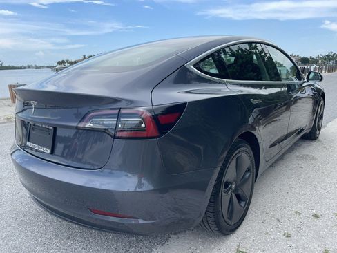 Used 2020 Tesla Model 3 RWD image 6