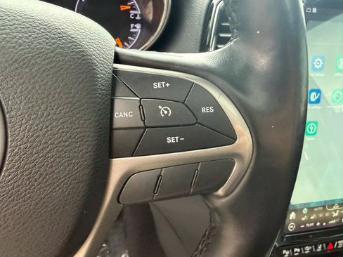 Used 2021 Jeep Grand Cherokee Limited AWD/4WD image 27