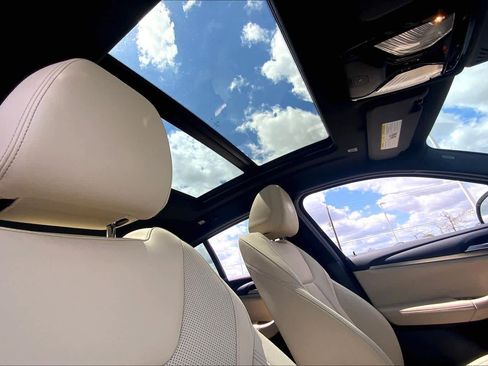 Used 2024 BMW X4 xDrive30i w/ M Sport Package image 13