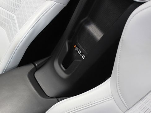 Used 2020 Chevrolet Corvette Stingray Premium Cpe w/ 3LT Preferred Equipment Group image 43