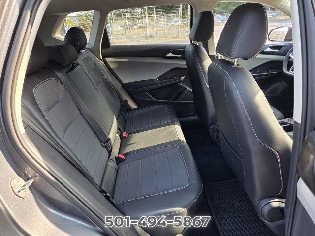 Used 2022 Volkswagen Taos SE FWD image 14
