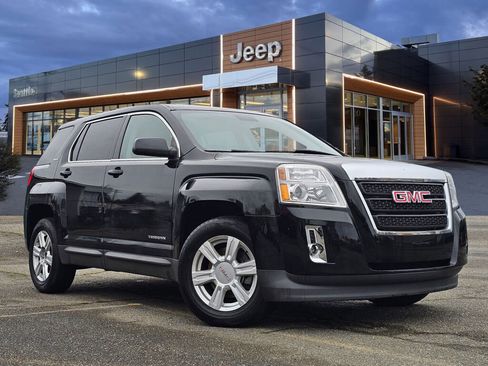 Used 2014 GMC Terrain SLE image 1
