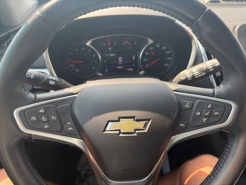 Used 2022 Chevrolet Equinox LT FWD image 21