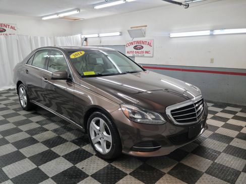 Used 2014 Mercedes-Benz E 350 4MATIC Sedan w/ Premium 1 Package image 7