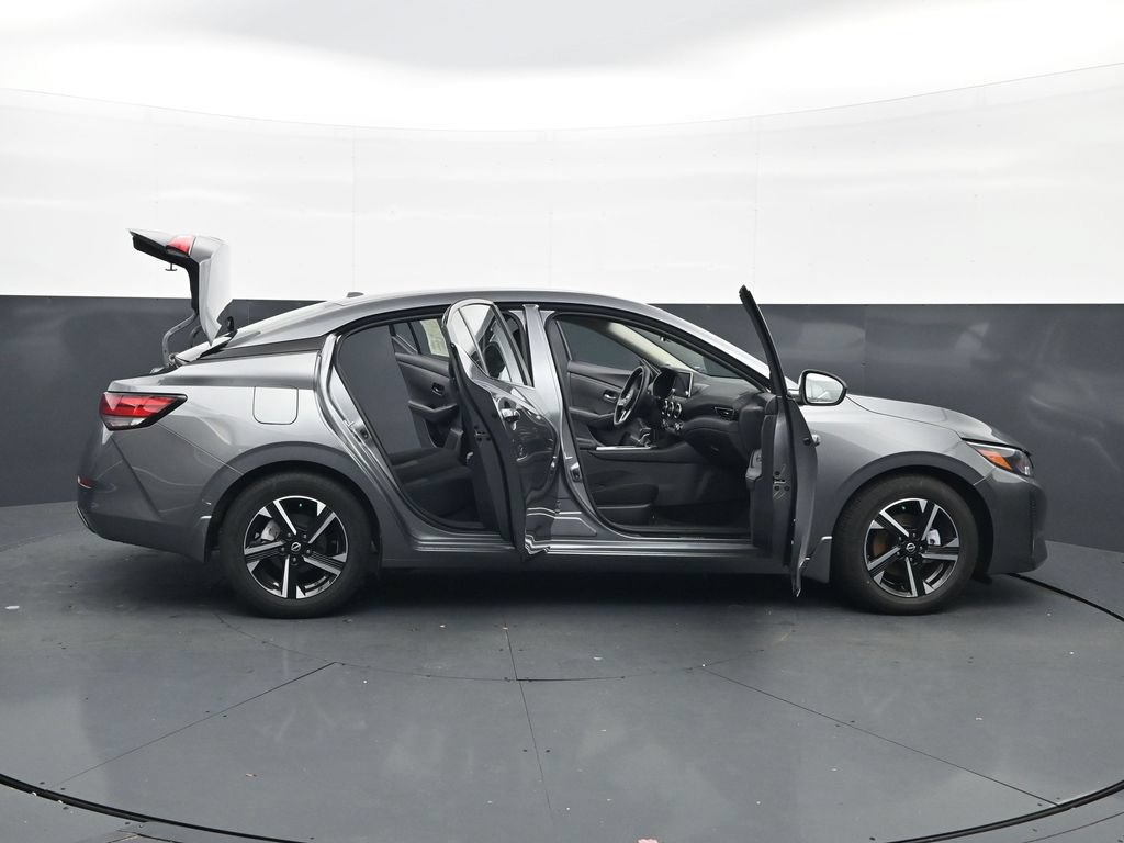Used 2025 Nissan Sentra SV FWD image 54