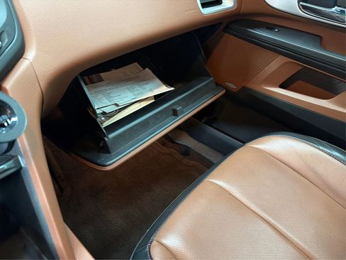 Used 2016 Chevrolet Equinox LTZ w/ Enhanced Convenience Package image 26