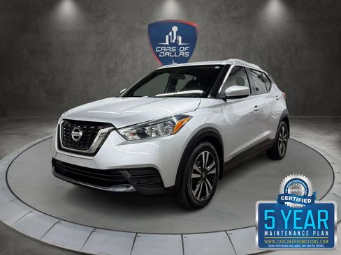 Used 2019 Nissan Kicks SV image 1