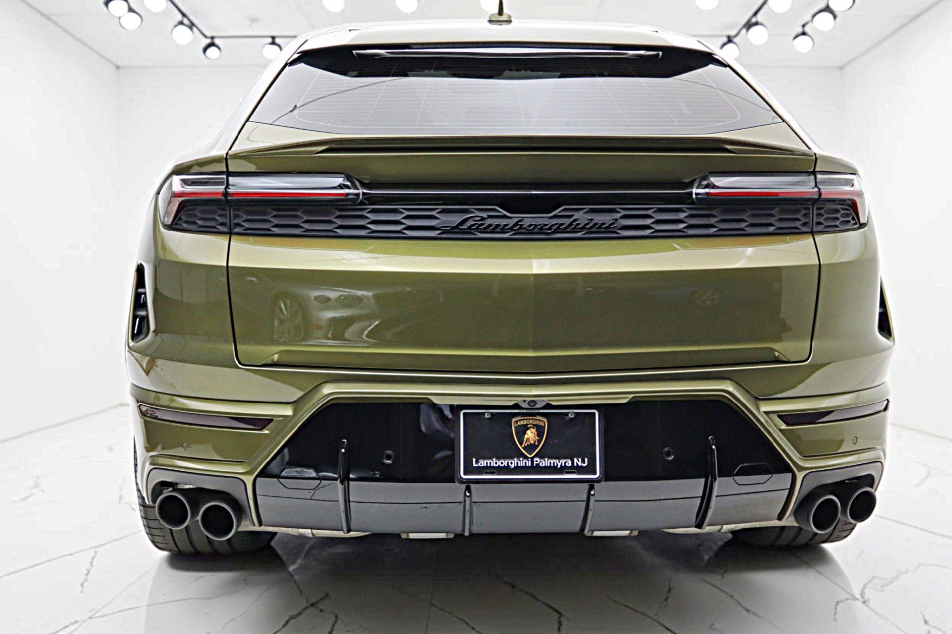 Used 2026 Lamborghini Urus SE AWD/4WD image 12